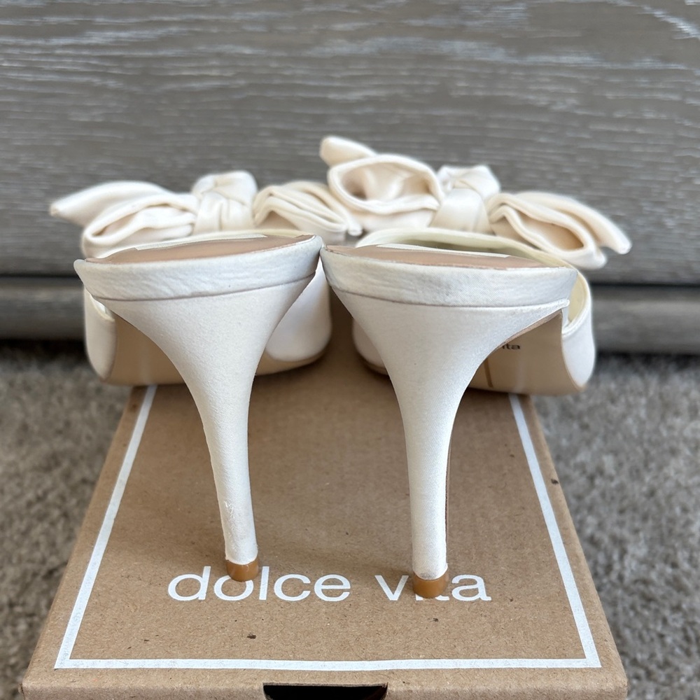 Dolce Vita Kayli Heels - Picture 3 of 7